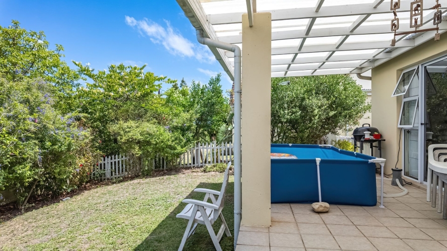 To Let 3 Bedroom Property for Rent in Old Place Western Cape